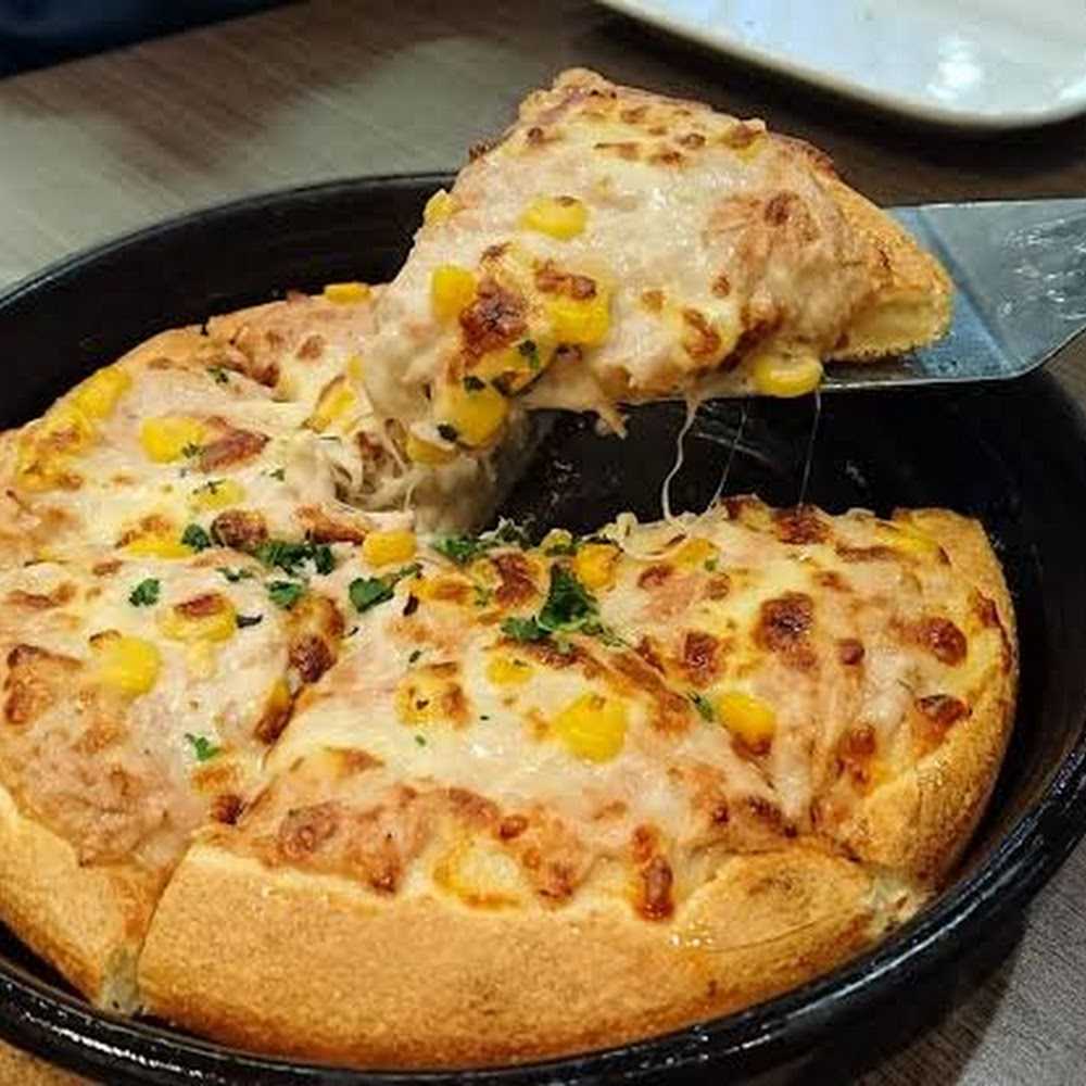 Pizza Hut Cilacap: Santap Nikmat di Jantung Kota dengan Rasa yang Menggoda